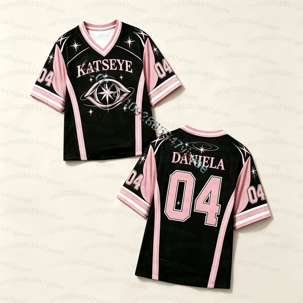 Kaos Unisex KATSEYE Konser Mus - Golf Tees ulasan dan harga